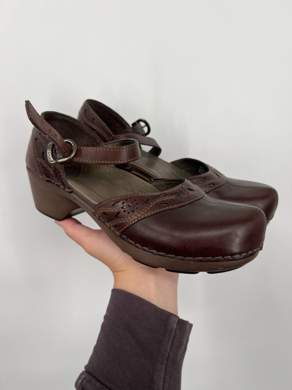 Dansko Brown Stefanie Clog Mary Jane Shoes Floral Cut Out 38